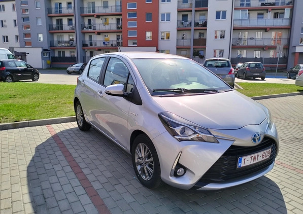 Toyota Yaris cena 47900 przebieg: 121000, rok produkcji 2018 z Warszawa małe 79